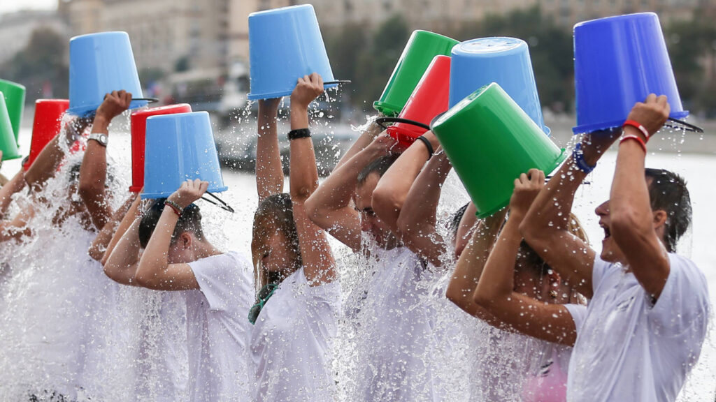„Ice Bucket Challenge“ – Eiswasserduschen und kein Ende