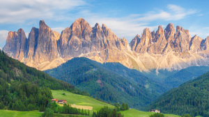Sommer oder Winter - Spannende Urlaubsregion Südtirol
