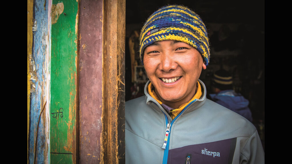 Sherpas – die unsichtbaren Helfer am Dach der Welt