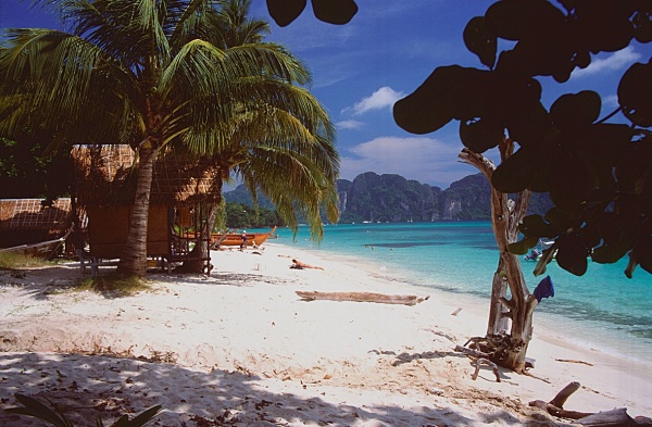 „The Beach“ – ein Film und seine Folgen für eine thailändische Insel: der Monkey Beach