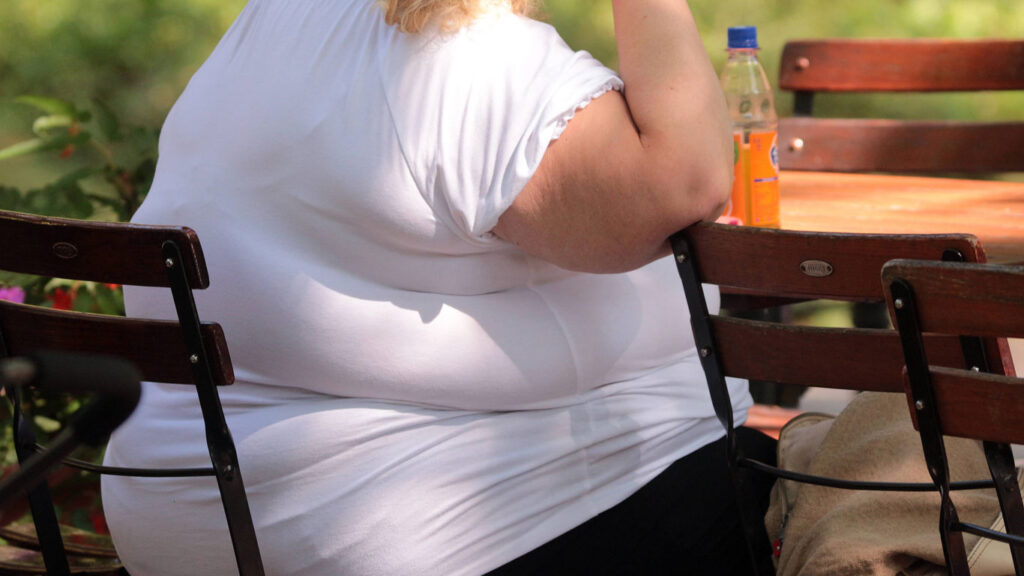 Leben dicke Menschen in Wirklichkeit länger?