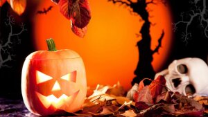 Totenkoepfe, Spuk und Kuerbisfratzen: Warum feiern wir Halloween?