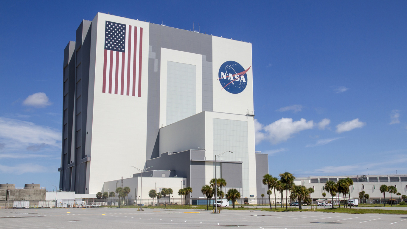 Warum stehen drei versiegelte Apollo-Container im Geheimarchiv der NASA?