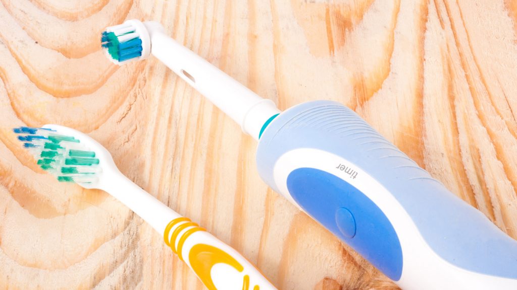 Ist eine elektrische Zahnbürste oder Handzahnbürste besser? - Welt der