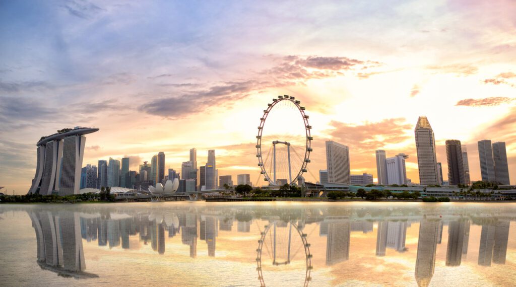 Skyline von Singapur beim Sonnenuntergang