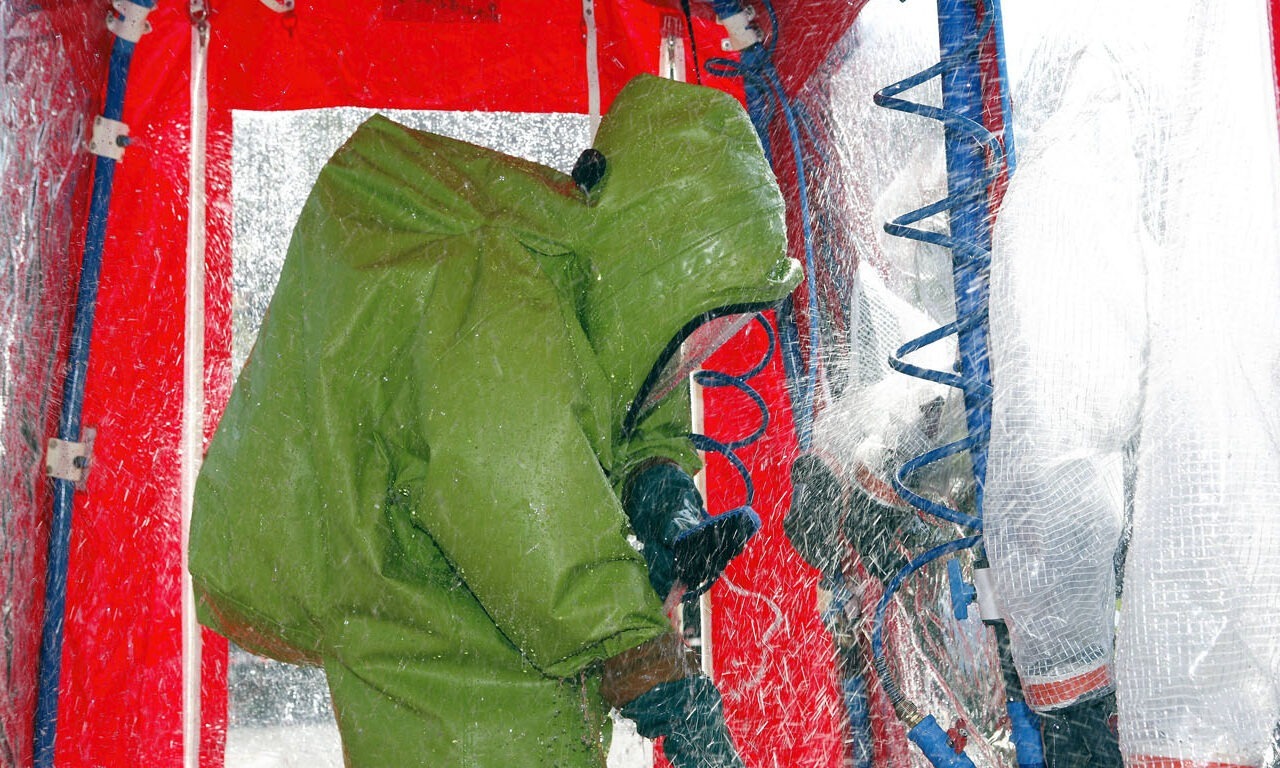 Spezielle Anzüge erlauben auch die Arbeit unter extremen Bedingungen