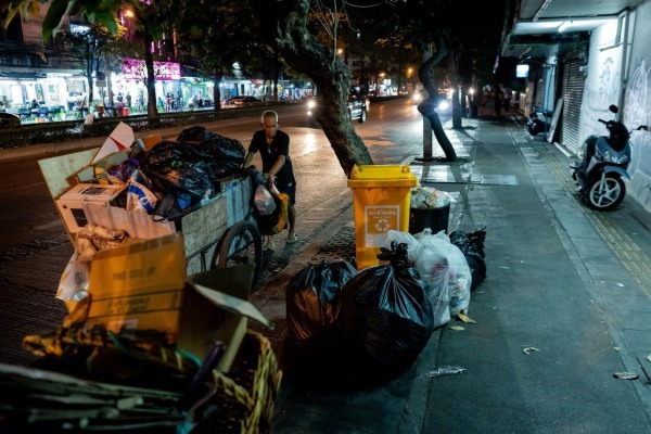 Globalisierung: Birnen in Argentinien angebaut, in Thailand abgepackt: Der Globalisierung wird häufig zugeschrieben, die Schere zwischen Arm und Reich zu fördern.