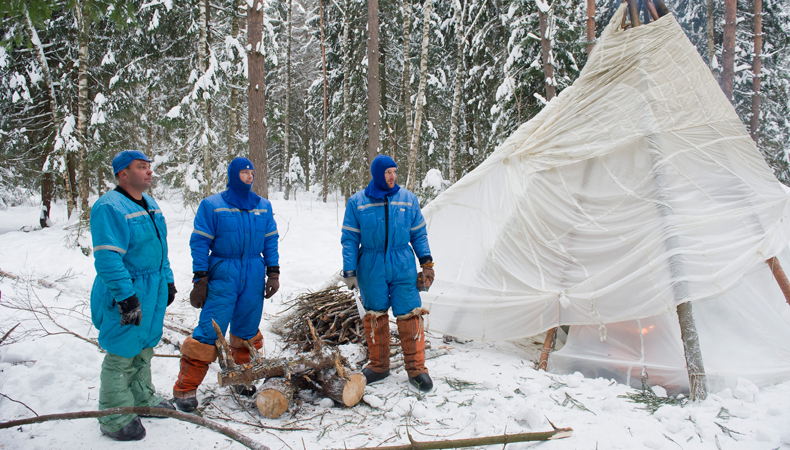 Überlebenstraining bei minus 30 Grad im sibirischen Wald