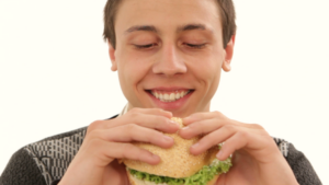 Sonne macht hungrig – aber nur bei Männern