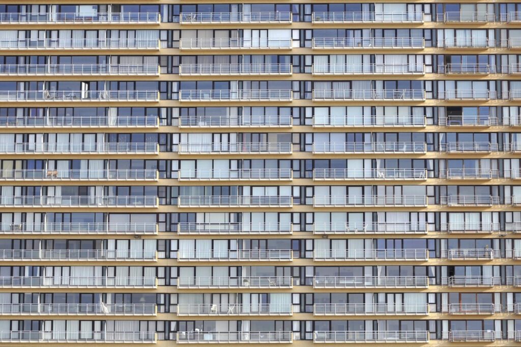 Problemviertel, Ghettos in Deutschland, die Fassade eines Plattenbaus