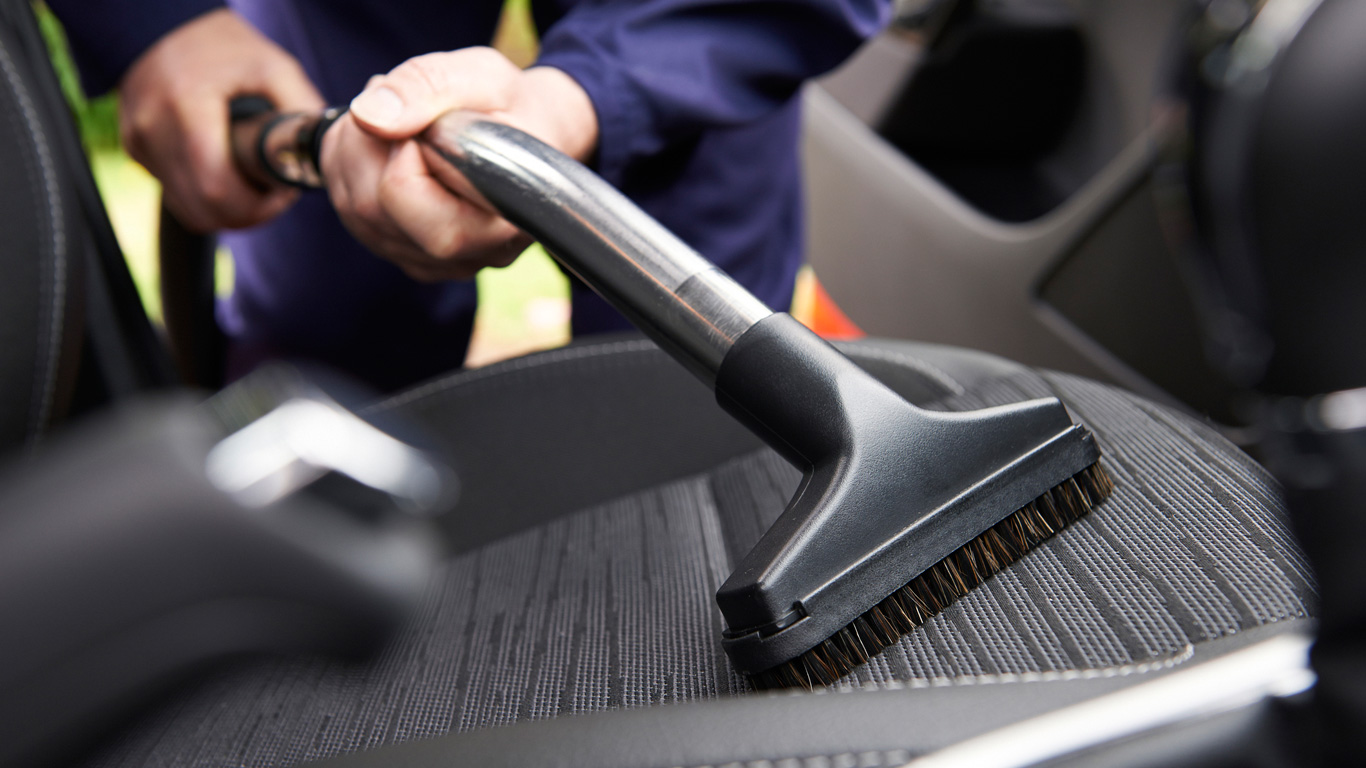 5. Wer zahlt die Reinigungskosten, falls sich der Fahrgast im Taxi übergibt?