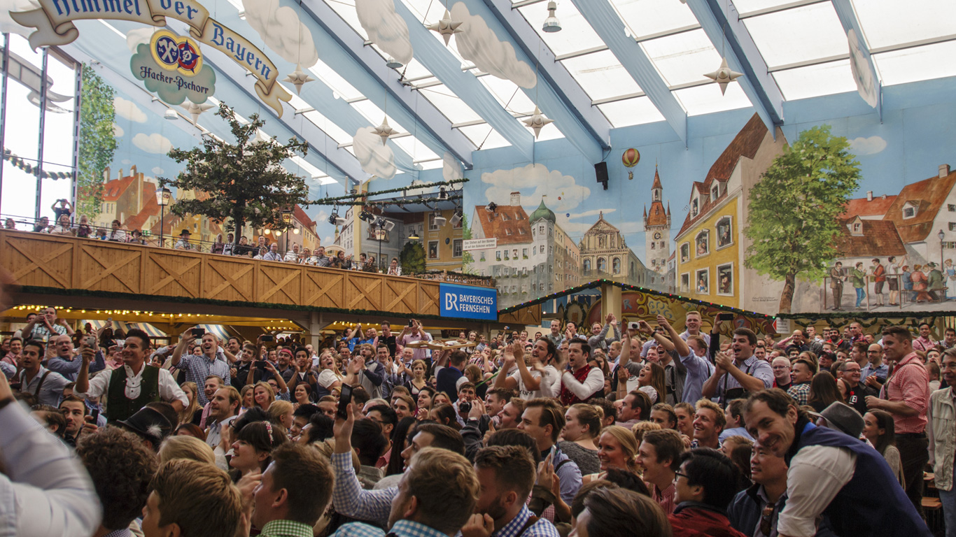 Die Zelte: Hacker, Käfer oder Hofbräu?