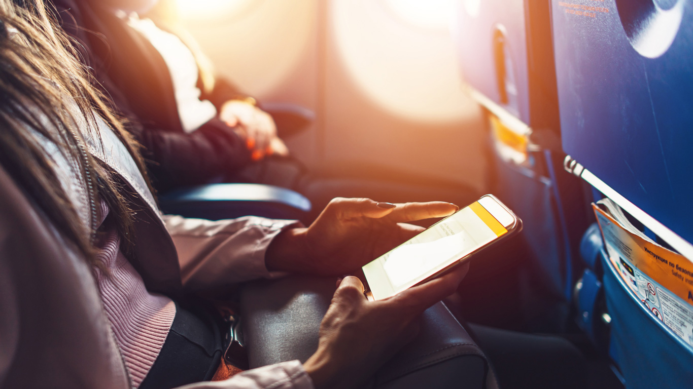 Können elektronische Geräte das Flugzeug abstürzen lassen?