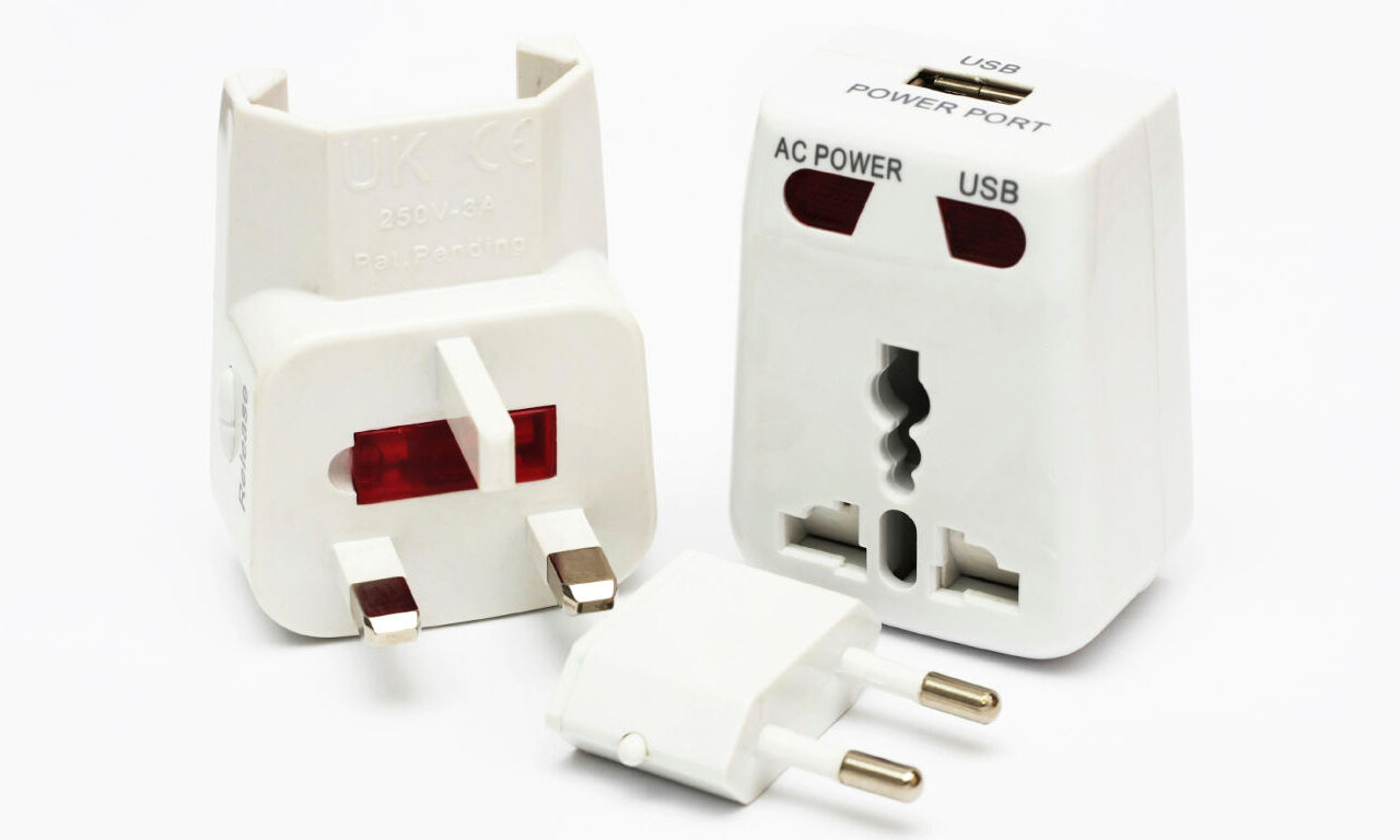 (Reise-)Adapter