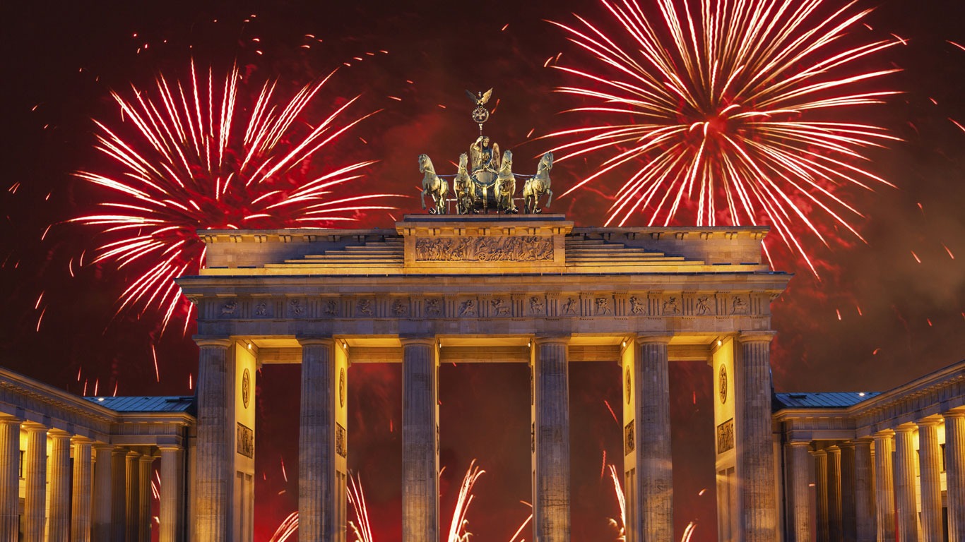 Berlin: Livemusik, Livefeuerwerk, Live-Lasershow