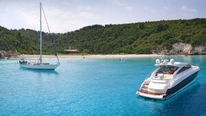 Inselhopping für Fortgeschrittene: Die unbekannten Nachbarn von Santorini und Korfu