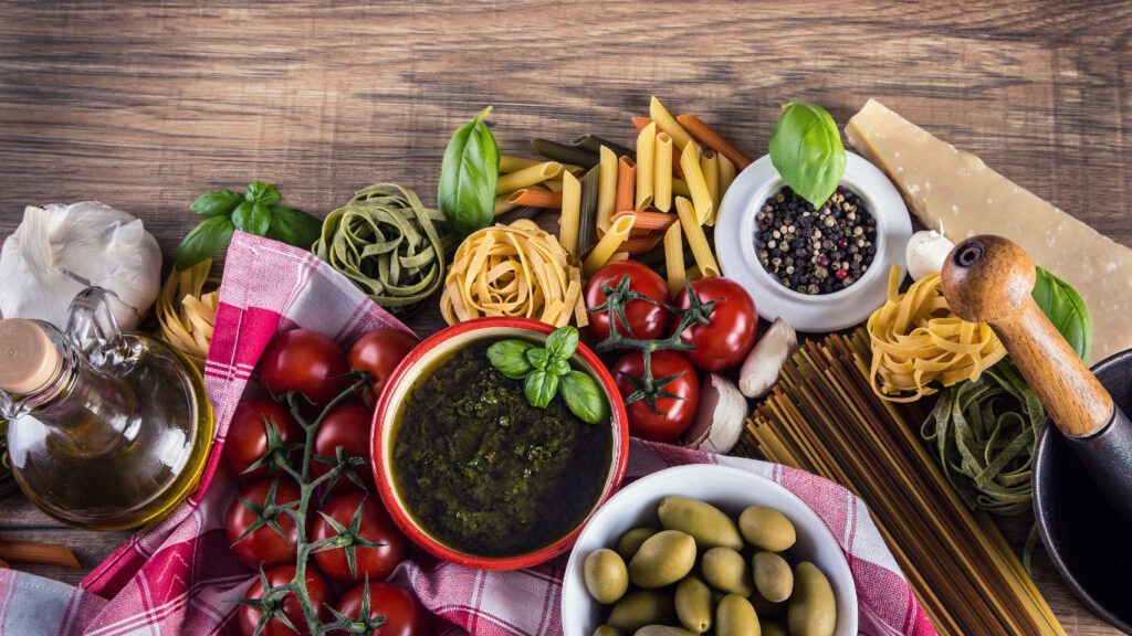 essen-tisch-istock