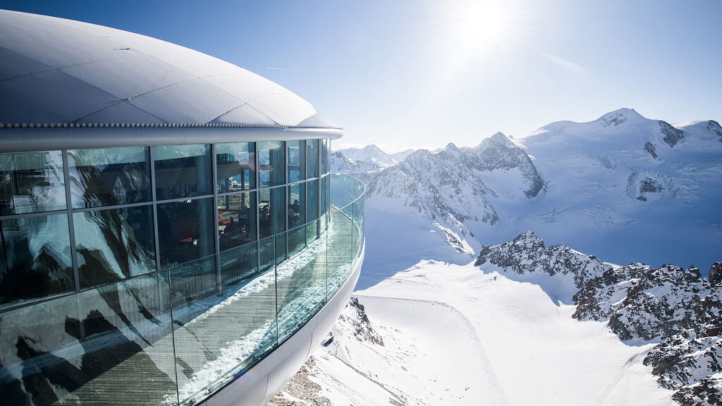 Die Alpen als Disneyworld: polarisierende Bauprojekte