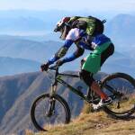 E-Mountainbikes: Tipps für eine sichere Abfahrt