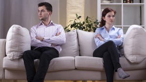 Gehen Männer öfter fremd? Die größten Mythen über Seitensprünge