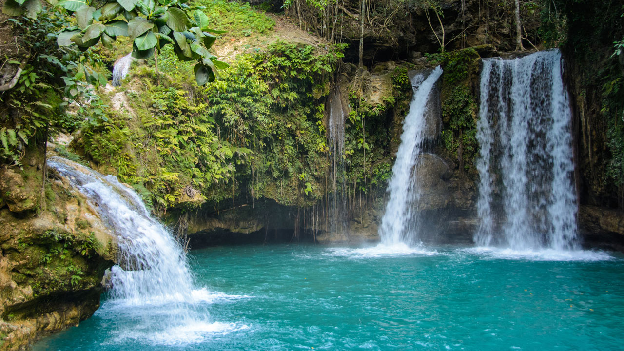 Kawasan Falls auf den Philippinen