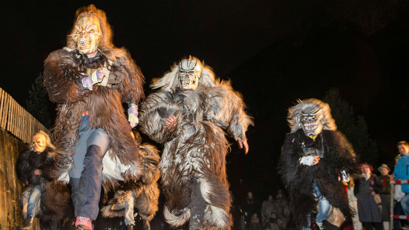 Krampusse und Knecht Ruprecht