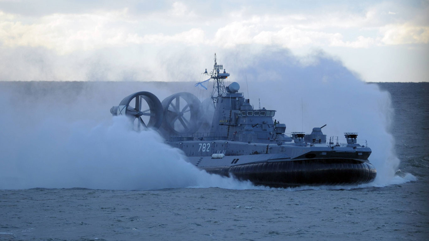 Luftkissenboote: Mehr Flugzeug als Schiff