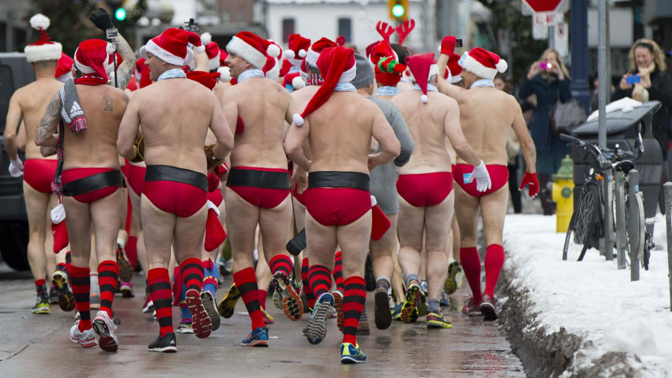 Nackte Santas überall