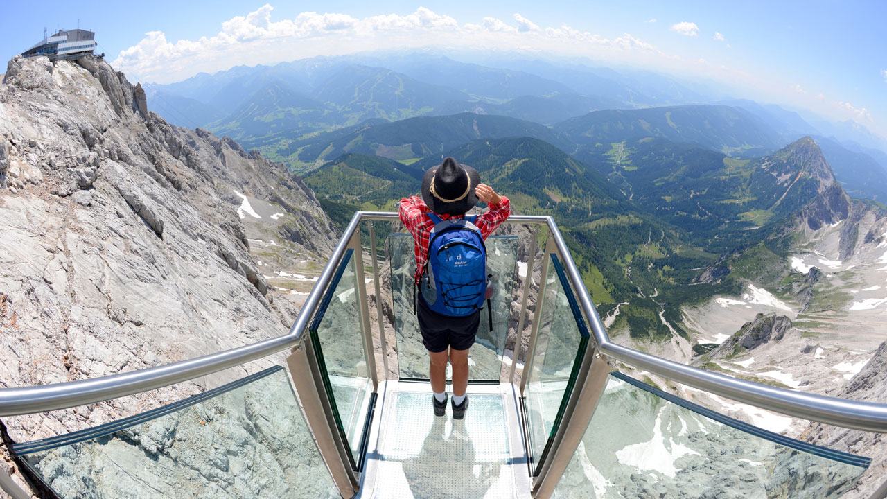 Treppe ins Nichts – 60-Tonner mit Aussicht