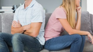 paar-sofa-zoff-istock