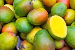 Wie wachsen eigentlich Erdnüsse und Mangos?