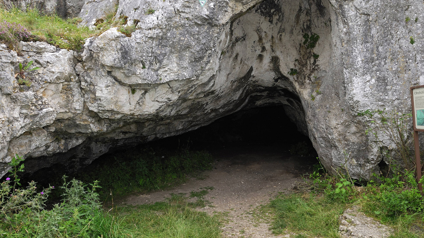 Der erste Massenmord der Menschheit – Ofnethöhlen, Nördlingen (Bayern)