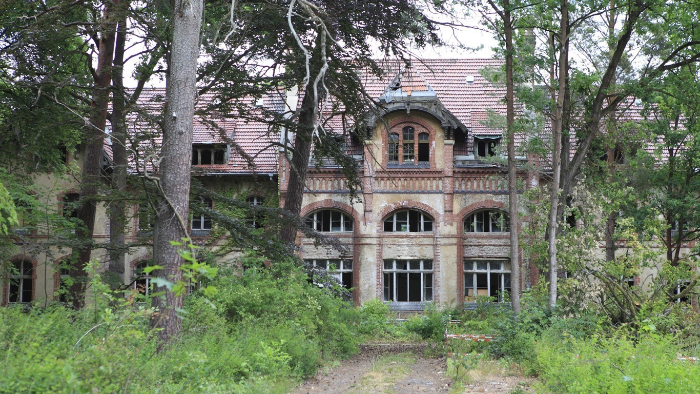 Wohin Hitler und Honecker flüchteten – Beelitz-Heilstätten; Potsdam (Brandenburg)