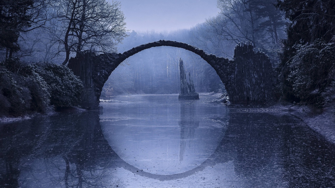 Bauwerk des Teufels – Rakotzbrücke, Gablenz (Sachsen)