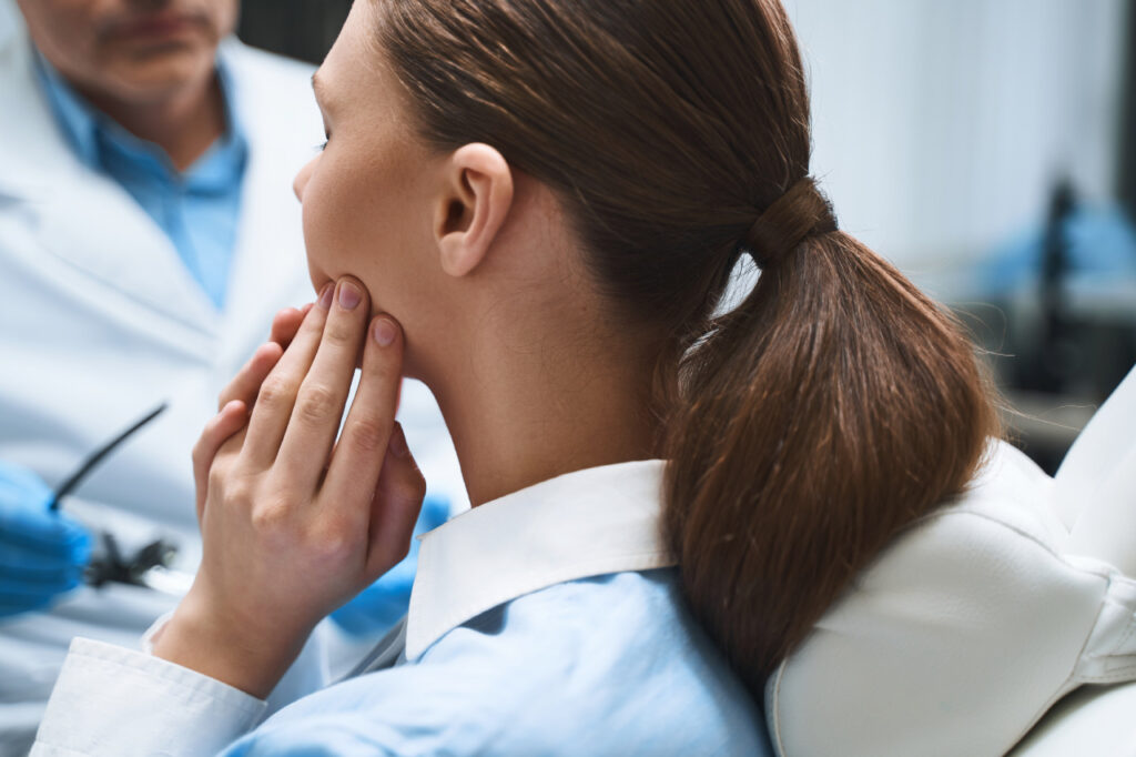 Wenn kranke Zähne Migräne verursachen