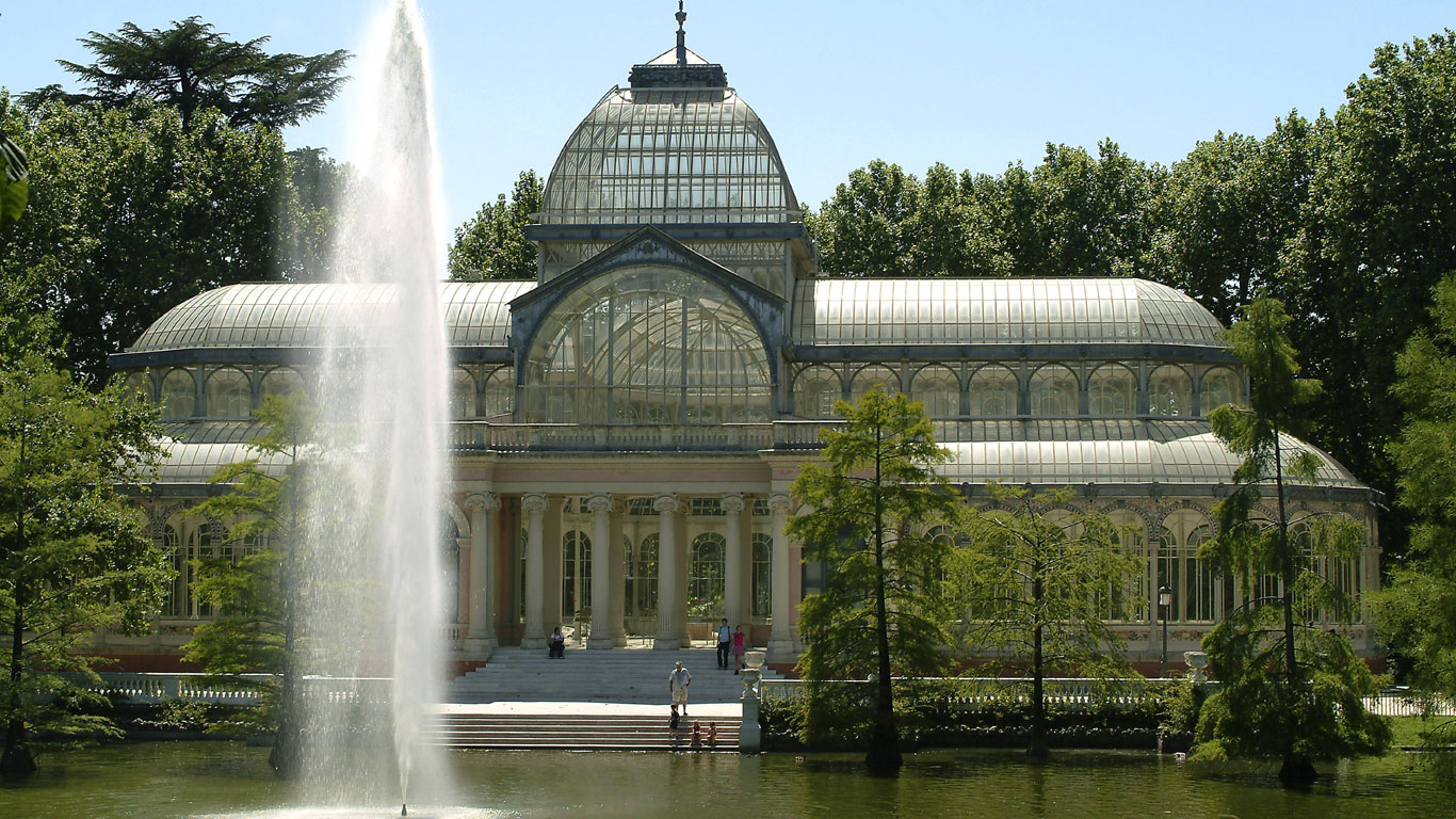 Madrid: Heiratsantrag am Glaspalast