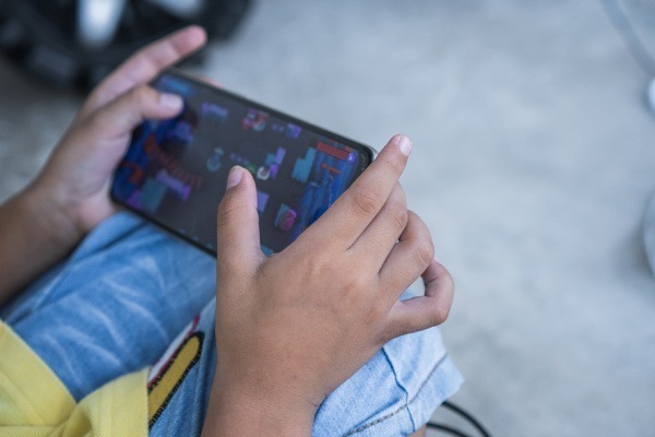 Wie werden wir einen Avatar im Metaverse steuern? Touchscreen-Steuerung