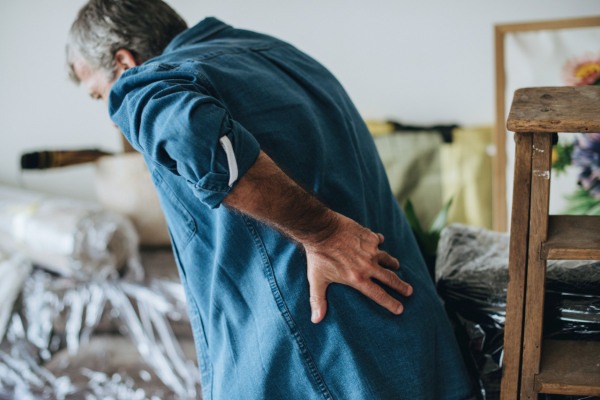 Das geschieht mit uns, wenn wir altern: Arthritis und Osteoporose
