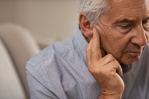Das geschieht mit uns, wenn wir altern: Gehörverlust