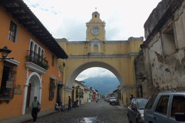 Reise in die koloniale Vergangenheit: Antigua Guatemala – Plaza Mayor