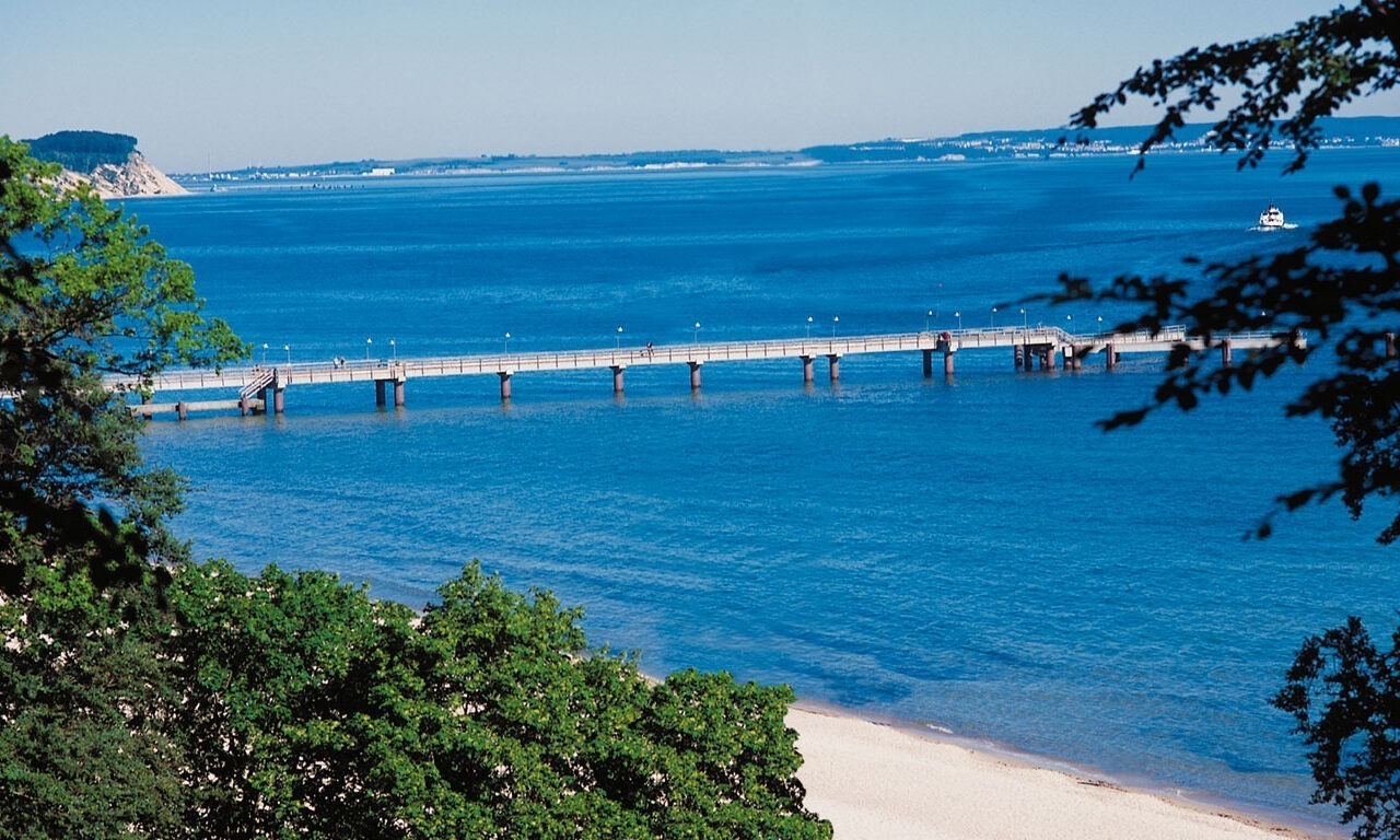 Land und Meer so weit das Auge reicht