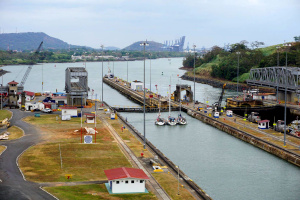 Von der Karibik zum Pazifik – quer durch den Panamakanal